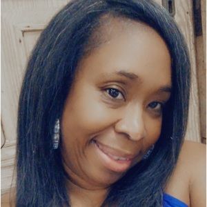 Meet your Posher, Kendra